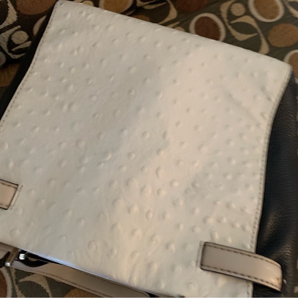 Kate spade faux ostrich but real leather box bag - Picture 5 of 7